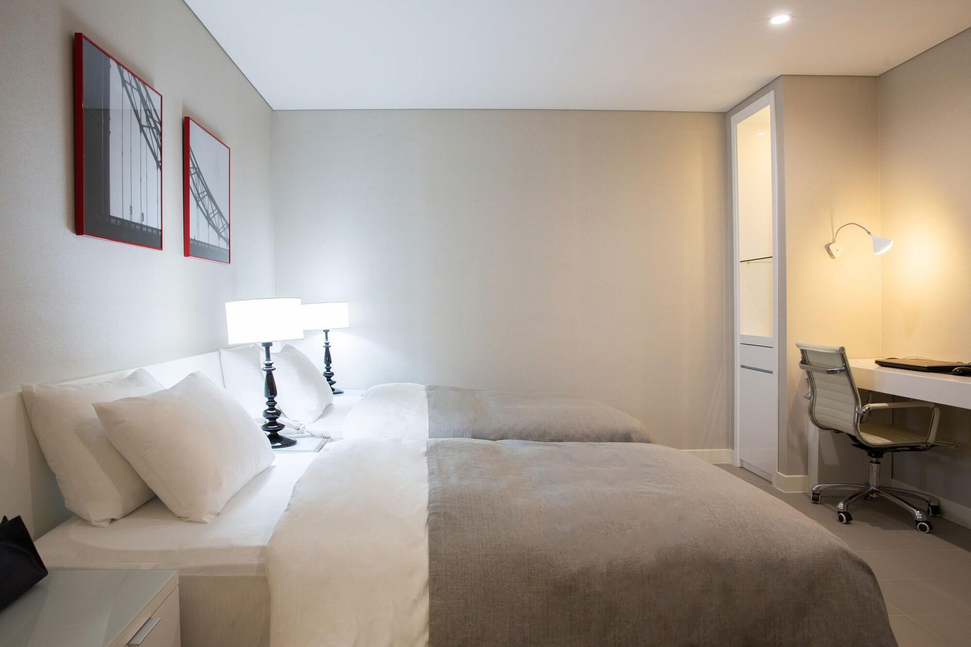 Hotel Mate Bundang Seongnam Bagian luar foto